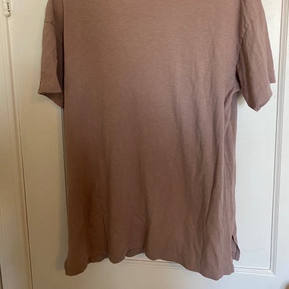 American Eagle T-shirt - Picture 2 of 3